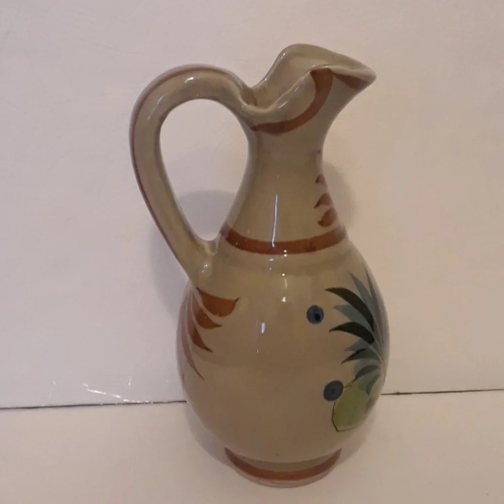 N/A pitcher floral